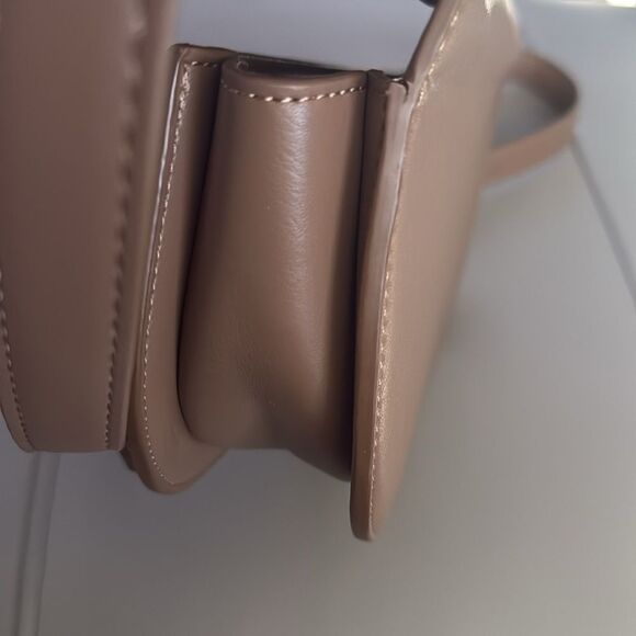 Melie Bianco Vegan Leather Shoulder Bag Adjustable Strap - Picture 6 of 16